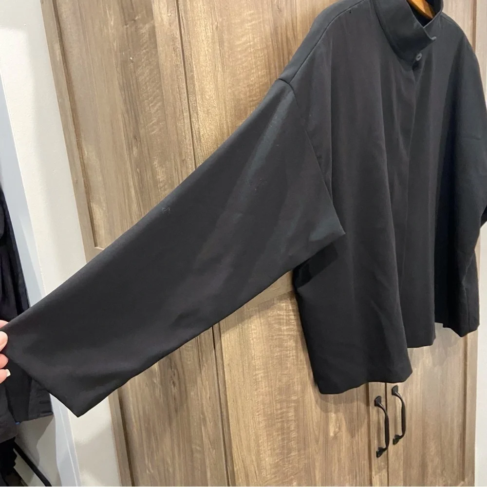 Eileen Fisher Medium Petite Wool Stand Collar Overshirt in Black (flaw)